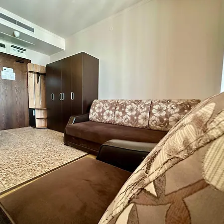 Cozy For 5 People In Royal Мініготель Сонячний Берег